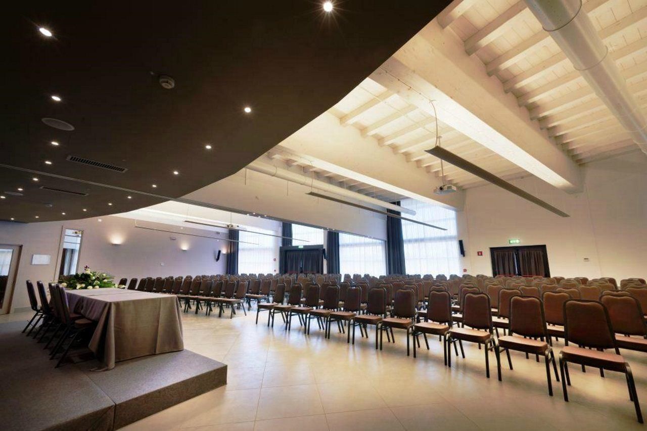 Hotel Db Verona Airport Congress &
