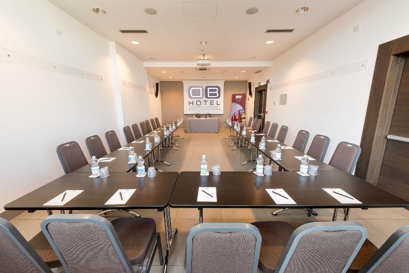 Hotel Db Verona Airport Congress & 4*